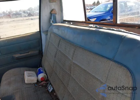 1986 Jeep Comanche Custom z USA, uszkodzony, nr VIN 1JTHL6514GT217976